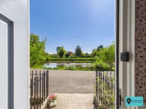 Outlook- click for photo gallery